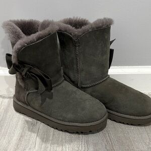 UGG Grey Suede Winter Boots with ribbon bows